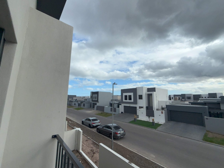 3 Bedroom Property for Sale in Sandown Western Cape